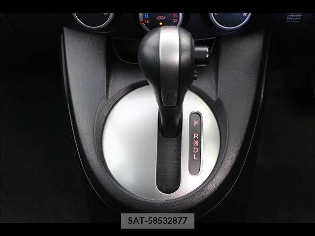 Mazda DEMIO 2012-10 267539-17