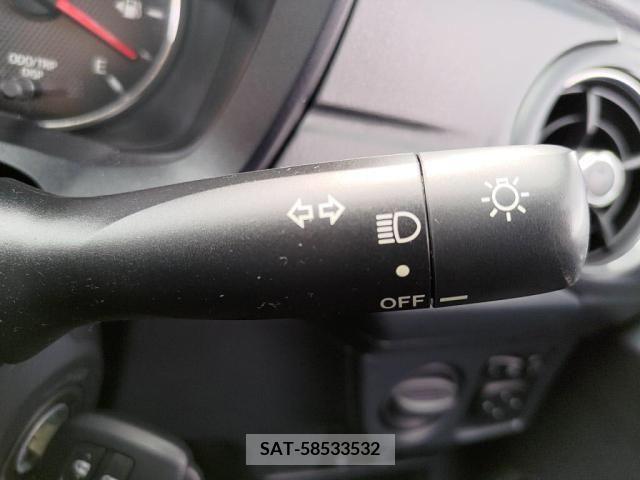 Toyota COROLLA AXIO 2016-03 358000-18