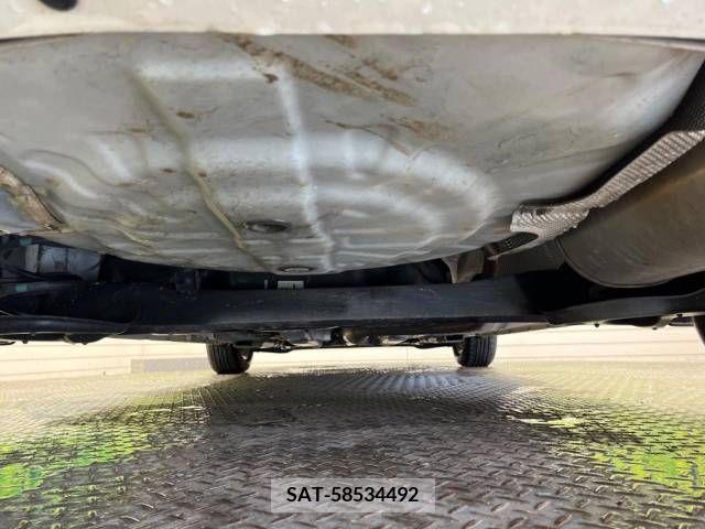 Nissan NOTE 2018-04 329615-18