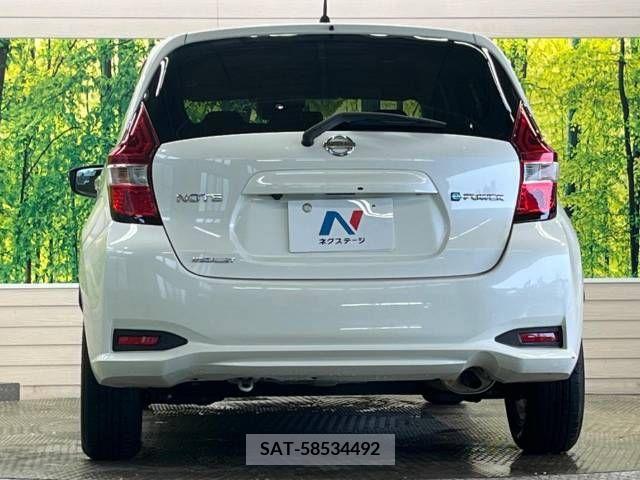 Nissan NOTE 2018-04 329615-15