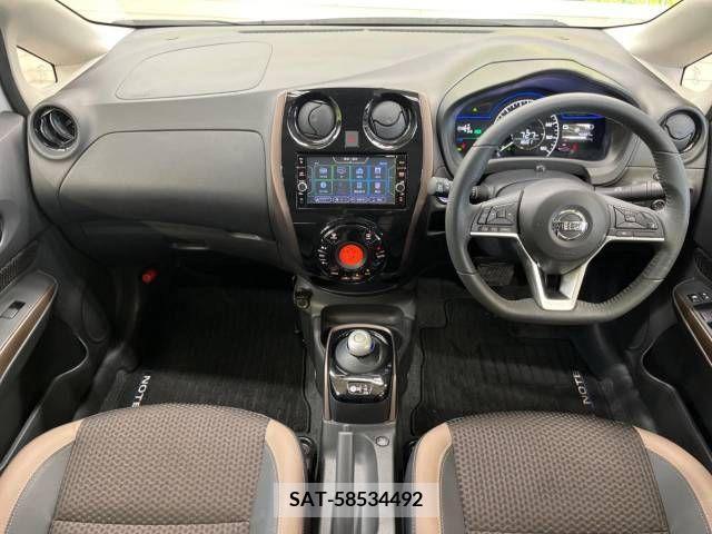 Nissan NOTE 2018-04 329615-1
