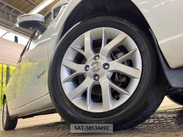 Nissan NOTE 2018-04 329615-13
