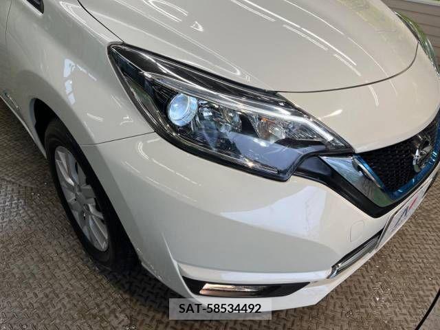 Nissan NOTE 2018-04 329615-12