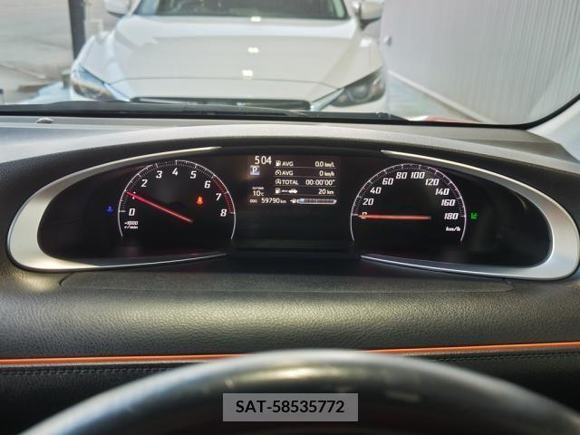 Toyota SIENTA 2016-01 213437-15