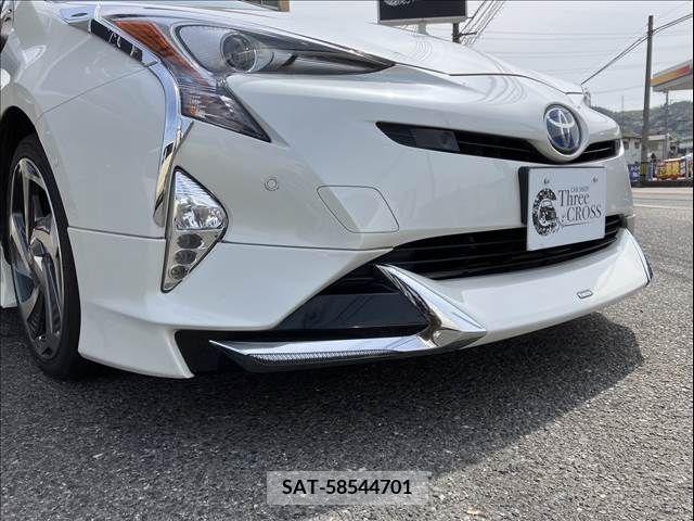 Toyota PRIUS 2016-08 322392-11