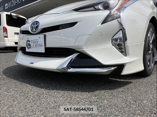 Toyota PRIUS 2016-08 322392-10