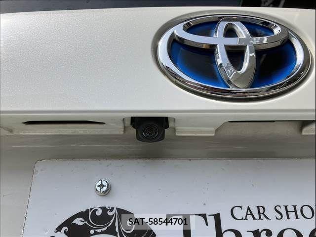 Toyota PRIUS 2016-08 322392-15