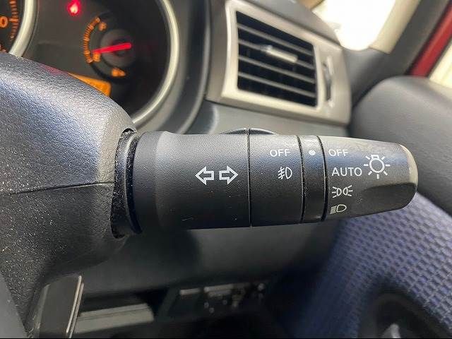 Nissan TIIDA 2008-01 188448-6