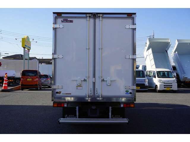 Mitsubishi CANTER 2016-02 196598-3