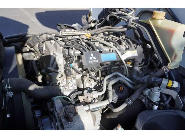 Mitsubishi CANTER 2016-02 196598-12