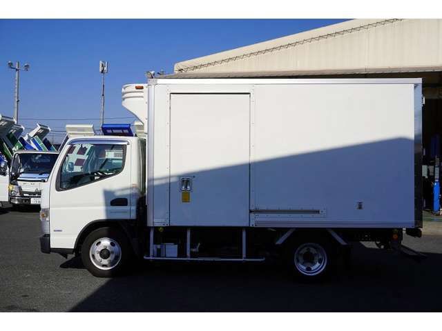 Mitsubishi CANTER 2016-02 196598-2