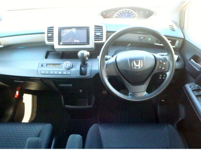 Honda FREED SPIKE 2012-10 2423-1
