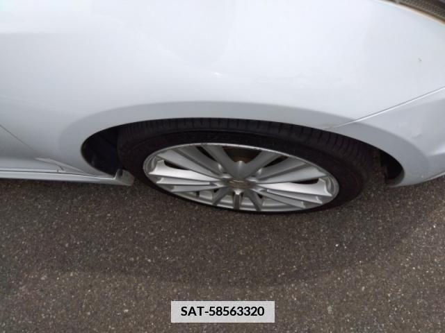 Suzuki SWIFT 2012-03 352681-8