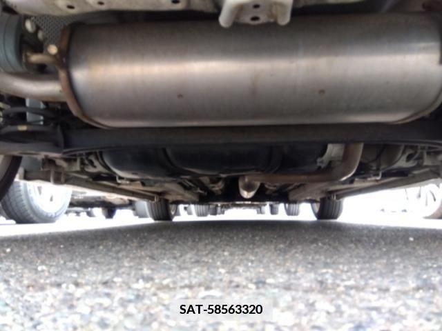 Suzuki SWIFT 2012-03 352681-16