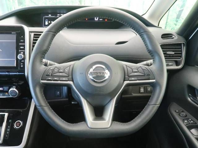 Nissan SERENA 2018-06 182000-12