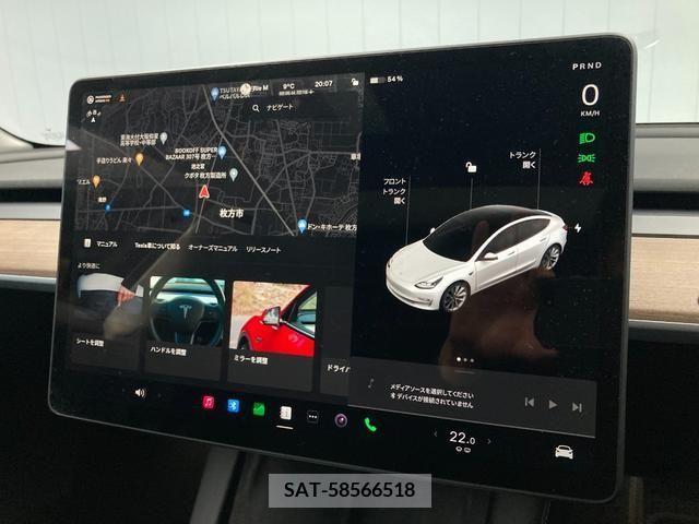 Tesla MODEL 3 2022-11 215400-14