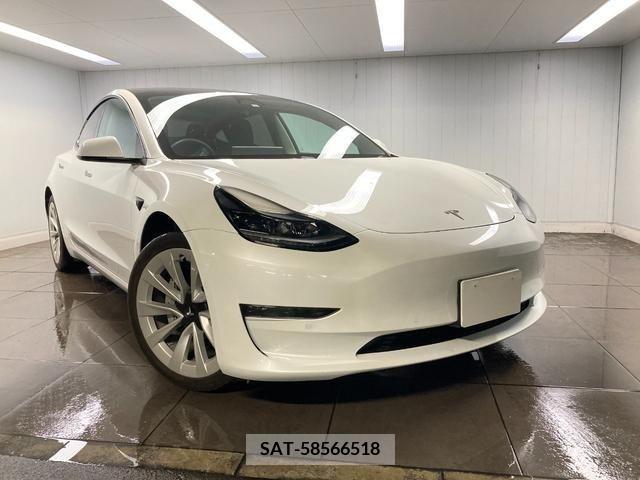 Tesla MODEL 3 2022-11 215400-0
