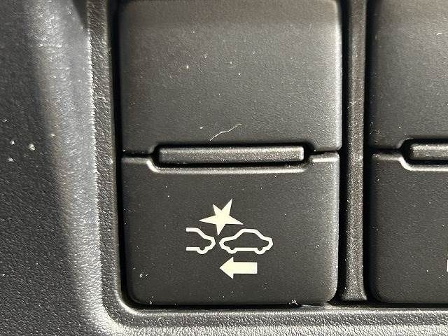 Toyota NOAH 2017-01 28286-6