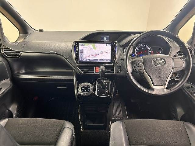 Toyota NOAH 2017-01 28286-1