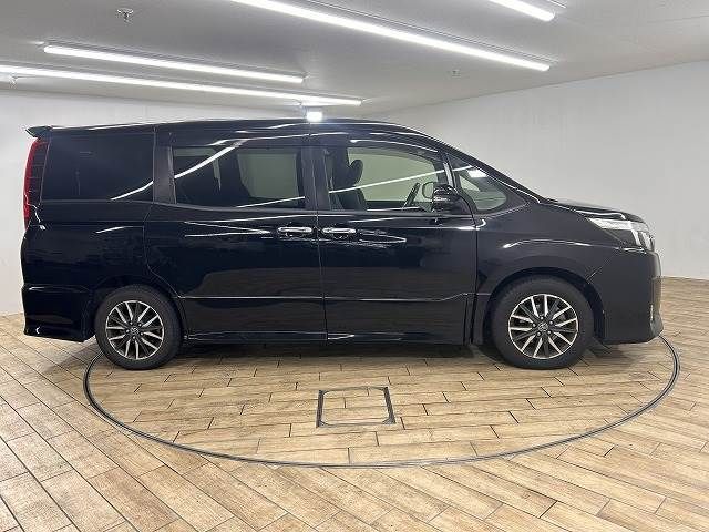 Toyota NOAH 2017-01 28286-15