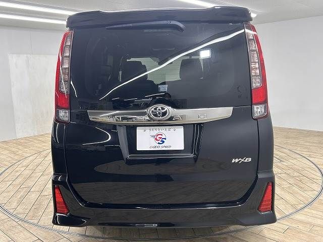 Toyota NOAH 2017-01 28286-14