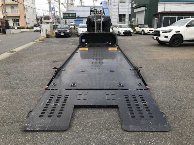 Isuzu ELF TRUCK 2019-04 17787-9