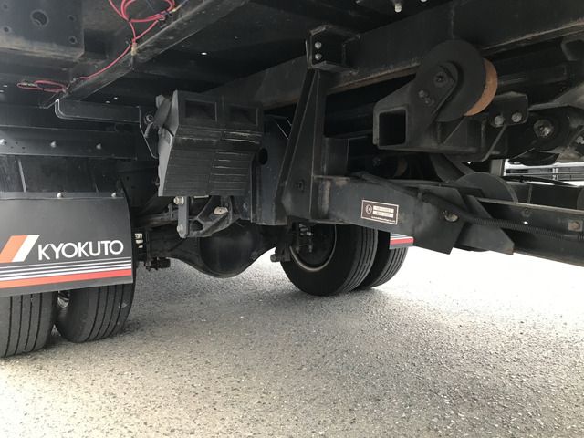 Isuzu ELF TRUCK 2019-04 17787-18
