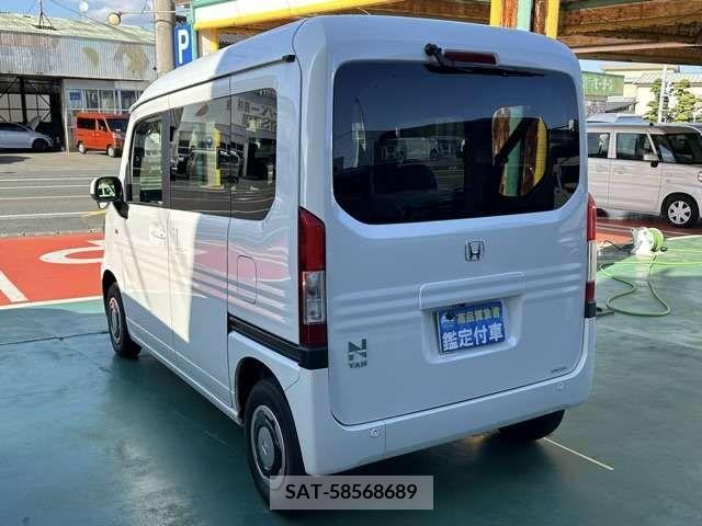 Honda N-VAN 2022-07 307974-1