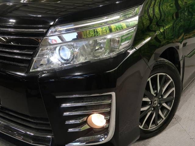 Toyota VOXY 2015-11 184365-13