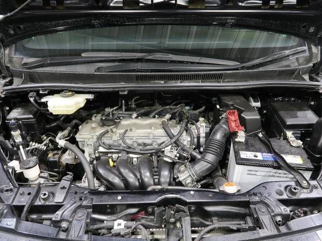 Toyota VOXY 2015-11 184365-19