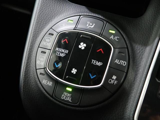 Toyota VOXY 2015-11 184365-5
