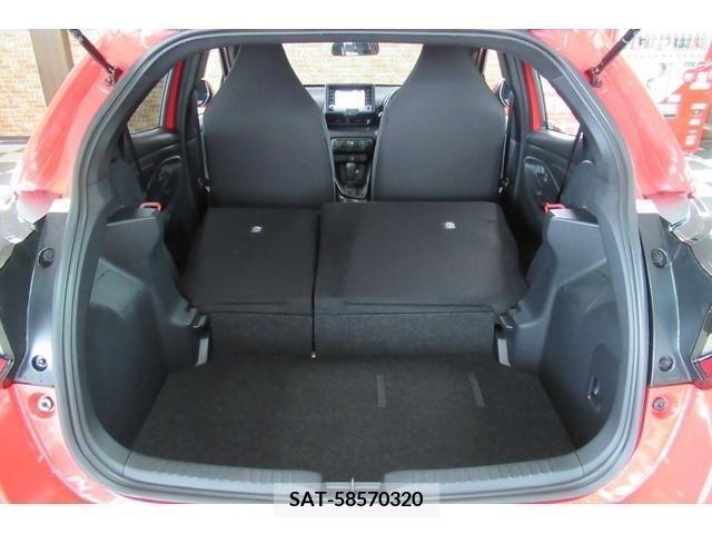 Toyota YARIS 2020-05 255554-11