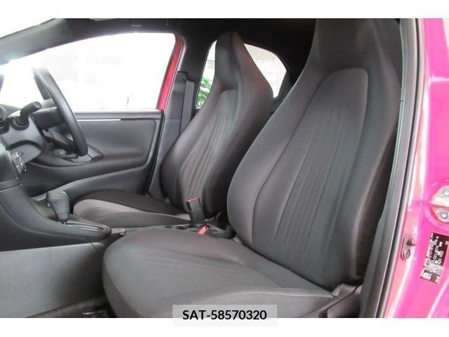 Toyota YARIS 2020-05 255554-6