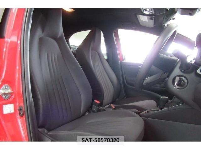 Toyota YARIS 2020-05 255554-4