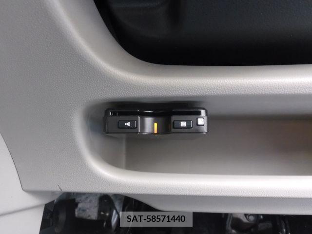Daihatsu MOVE 2018-09 203633-3