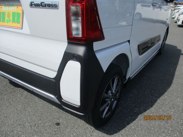 Daihatsu TANTO 2023-04 4227-11