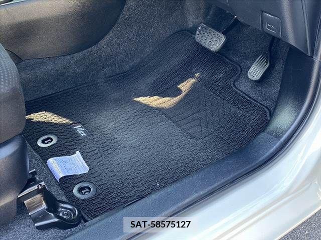 Toyota VITZ 2017-07 385750-29
