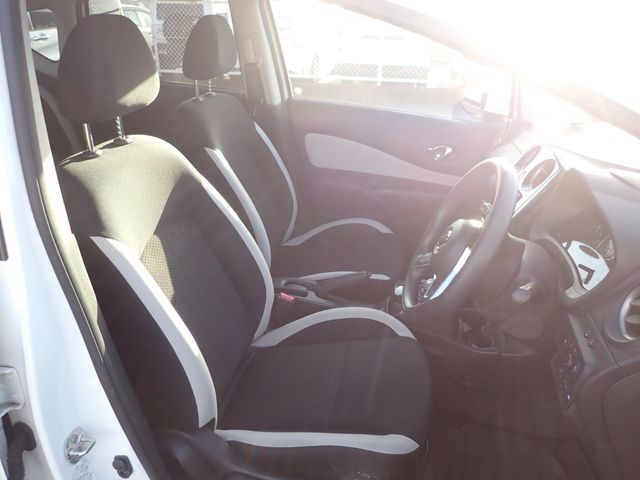 Nissan NOTE 2018-10 184501-21