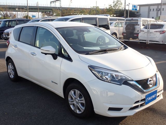 Nissan NOTE 2018-10 184501-3