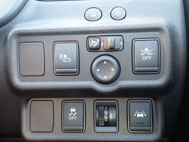 Nissan NOTE 2018-10 184501-19
