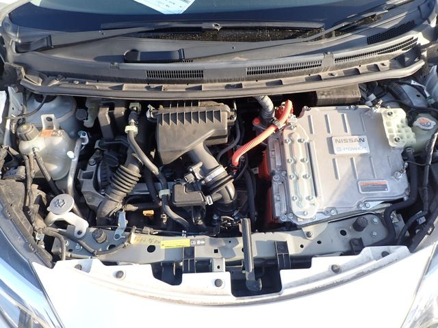 Nissan NOTE 2018-10 184501-24