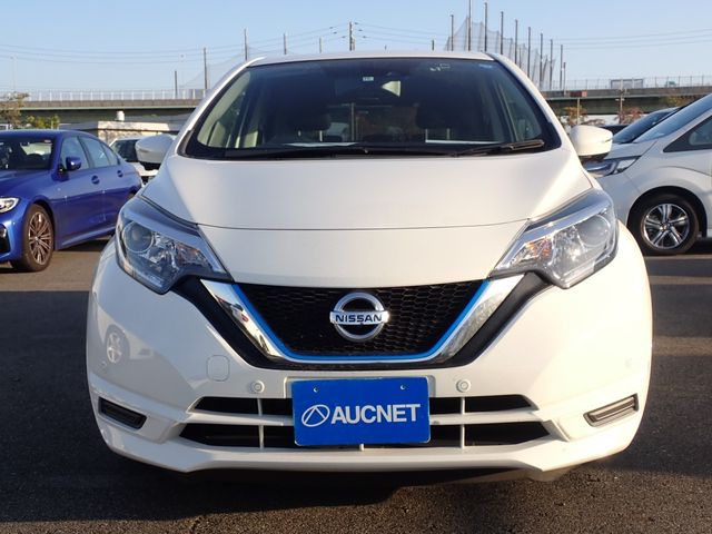 Nissan NOTE 2018-10 184501-5