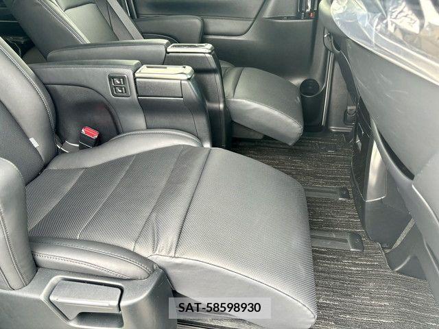 Toyota ALPHARD 2018-06 382737-26