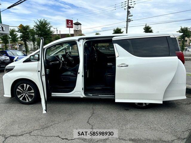 Toyota ALPHARD 2018-06 382737-4