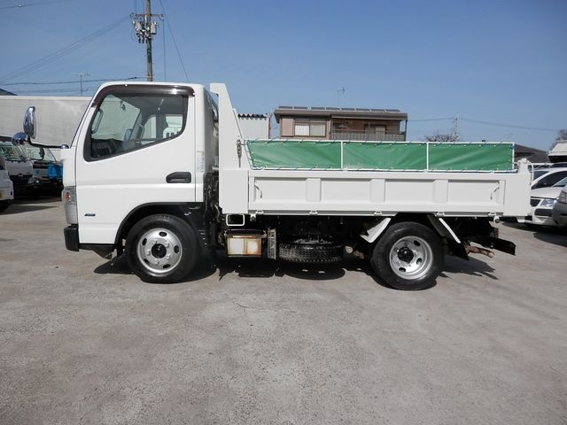Nissan ATLAS 2013-07 1240-5