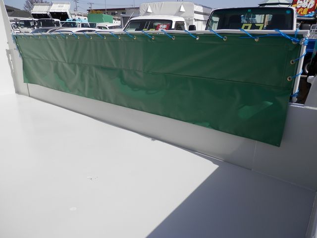 Nissan ATLAS 2013-07 1240-16