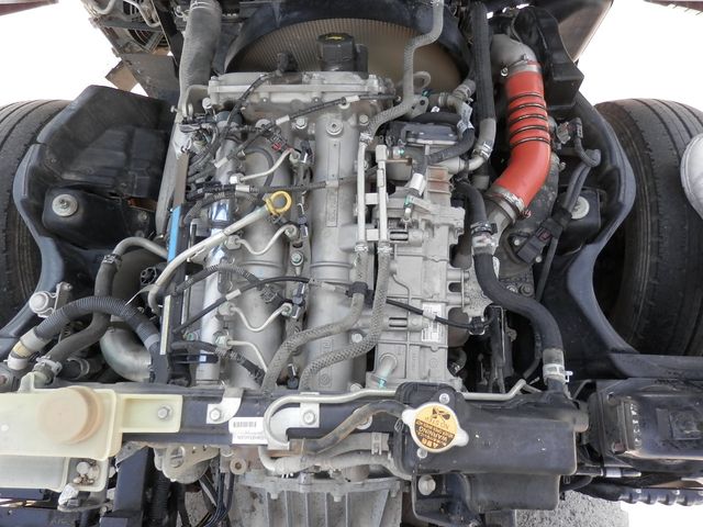 Nissan ATLAS 2013-07 1240-10