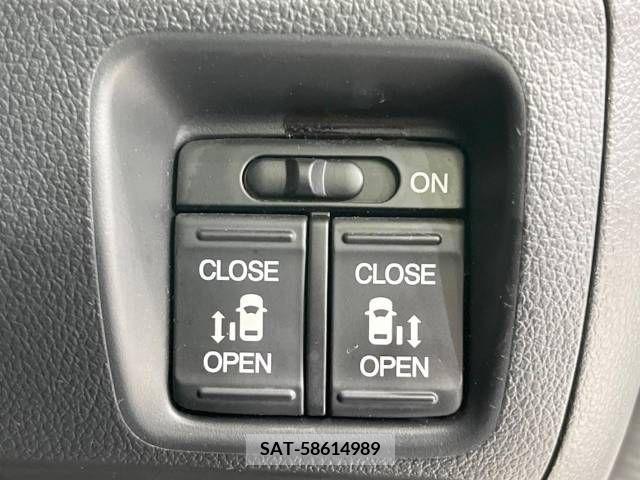 Honda N BOX CUSTOM 2016-06 245871-4