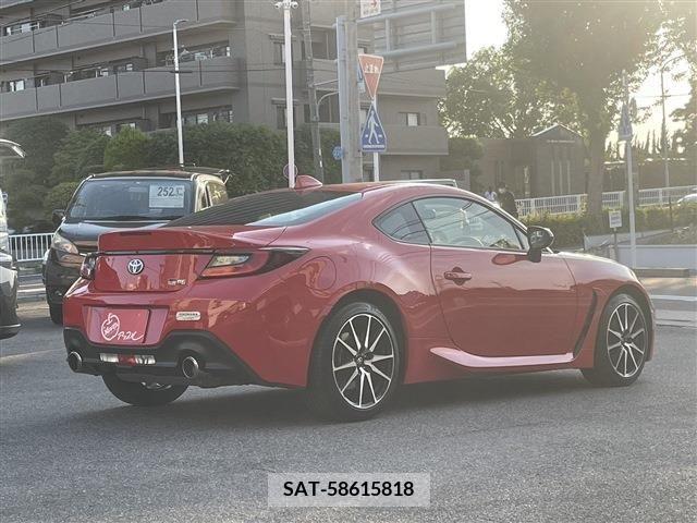 Toyota 86 2022-02 321240-3