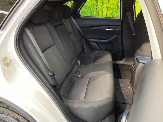 Mazda CX-30 2023-03 28998-9